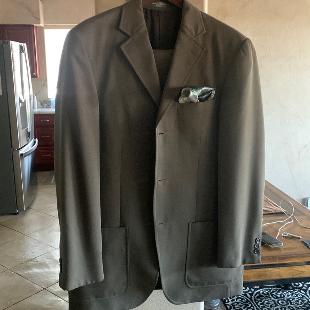 Ultimo Uomo, Olive color size 38 regular